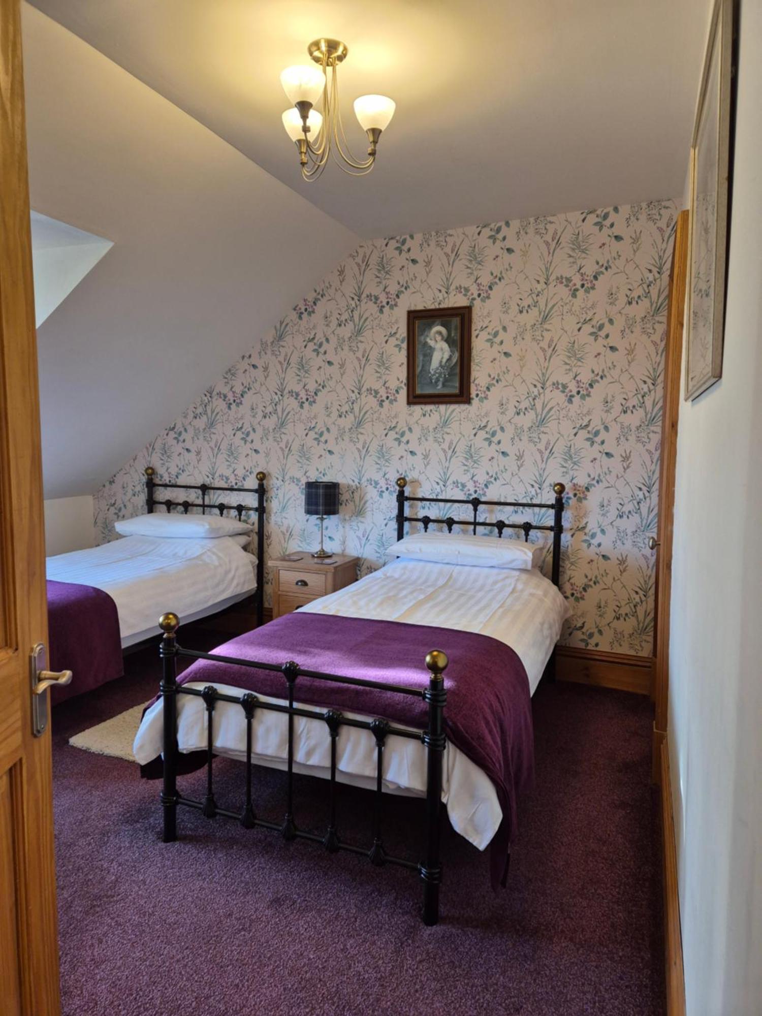 The Old Convent Holiday Apartments Fort Augustus Exterior photo